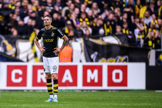 s Mikael Lustig deppar