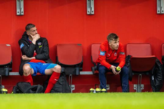Helsingborgs Albert Ejupi och Lucas Lingman deppar