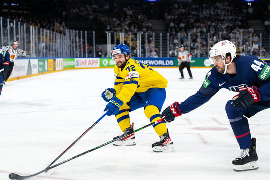 Emil Bemström of Sweden and Jaycob Megna of USA