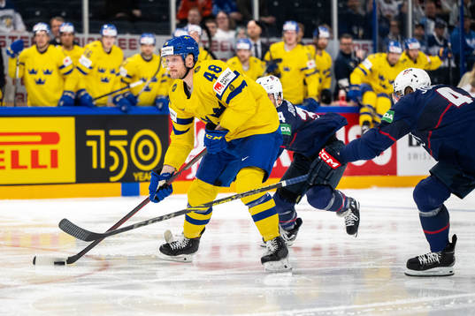 Carl Klingberg of Sweden