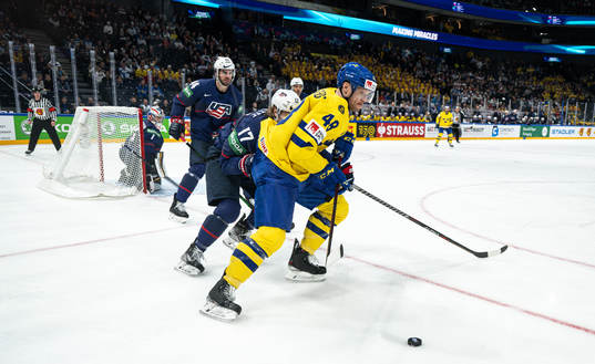 Carl Klingberg of Sweden