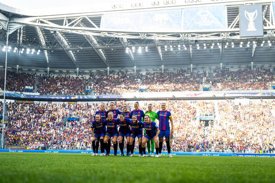 Players of Barcelona pose for a team photo