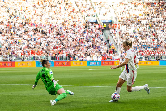 Goalkeeper Sandra Panos of Barcelona and Ada Hegerberg of