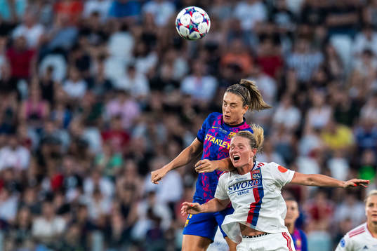 Alexia Putellas of Barcelona and Amandine Henry of Lyon