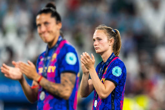 Caroline Graham Hansen of Barcelona looks dejected