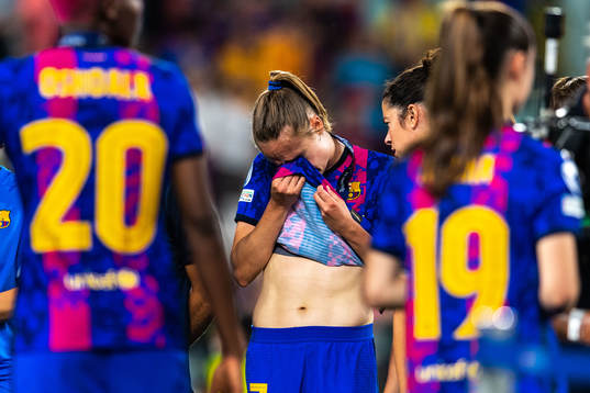 Caroline Graham Hansen of Barcelona looks dejected