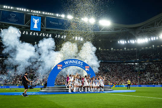 Players of Lyon celebrates winning the UEFA Women's