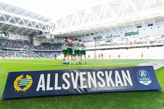 Hammarbys spelare jublar