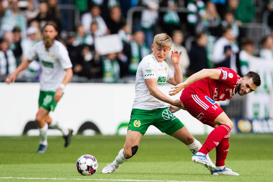 Hammarbys Dennis Collander och IFK Norrköpings Egzon Binaku