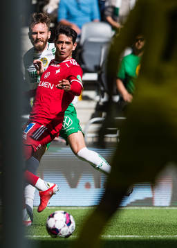 Hammarbys Simon Sandberg och IFK Norrköpings Jean Carlos
