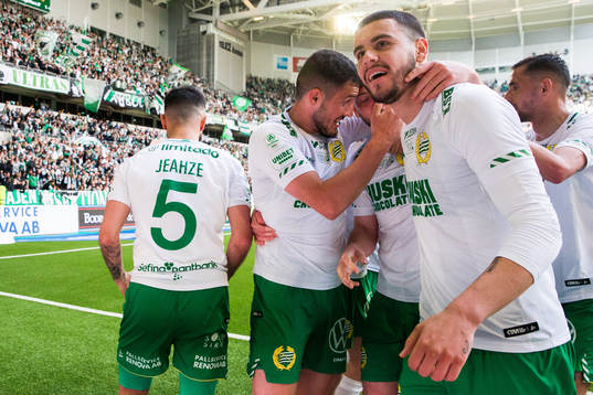 Hammarbys Astrit Selmani och Edvin Kurtulus  jublar