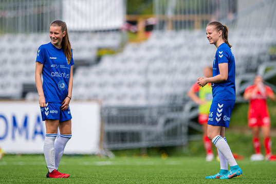 Thea Helene Gammelgaard Sørbo and Nathalie Rønquist