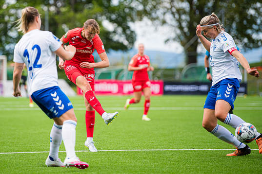 Rakel Engesvik of Brann scores the 0-1 goal
