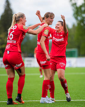 Rakel Engesvik of Brann celebrates