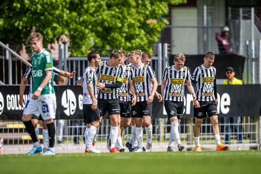Landskronas spelare jublar