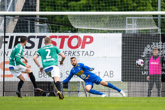 Brages André Reinholdsson gör 1-1 bakom Landskronas