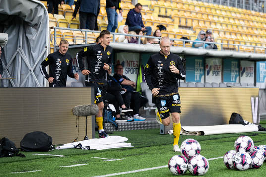 Elfsborgs Johan Larsson kommer in till uppvärmning