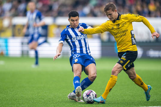 IFK Göteborgs Alexander Jallow och Elfsborgs Jacob Ondrejka