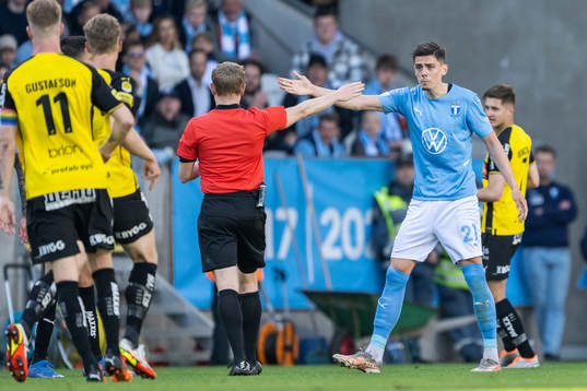 Malmö FFs Dennis Hadzikadunic