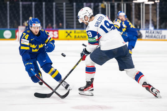 Rasmus Asplund of Sweden and Eirik Salsten of Norway