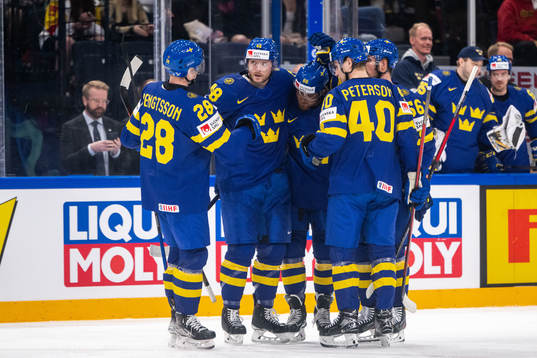 William Nylander of Sweden celebrate with teammates