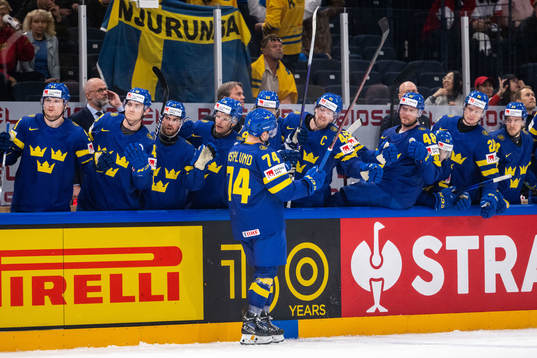 Rasmus Asplund of Sweden celebrates 4-0