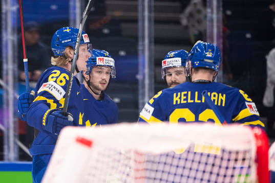 Rasmus Dahlin and Rasmus Asplund of Sweden celebrates 4-0