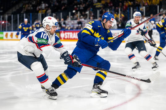 Mattias Nørstebø of Norway and Lucas Wallmark of Sweden