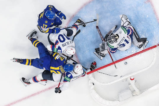 Max Friberg of Sweden scores 6-1