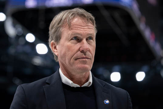 Head coach Johan Garpenlöv of Sweden