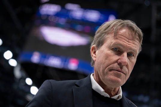 Head coach Johan Garpenlöv of Sweden