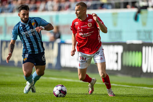 Djurgårdens Sead Haksabanovic och Kalmars Rasmus Sjöstedt