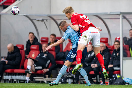 Djurgårdens Victor Edvardsen och Kalmars Lars Sætra