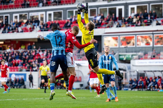 Djurgårdens Emmanuel Banda