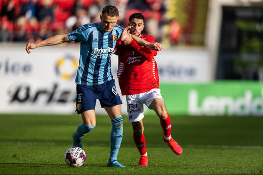 Djurgårdens Piotr Johansson och Kalmars Noah Shamoun