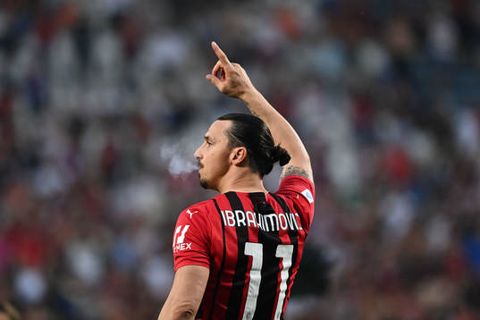 Zlatan Ibrahimovic of Milan celebrates