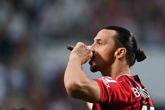 Zlatan Ibrahimovic of Milan celebrates