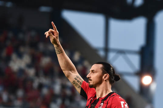 Zlatan Ibrahimovic of Milan celebrates