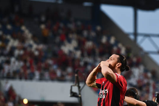 Zlatan Ibrahimovic of Milan celebrates
