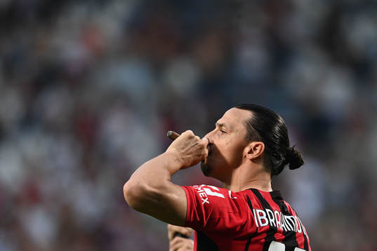 Zlatan Ibrahimovic of Milan celebrates