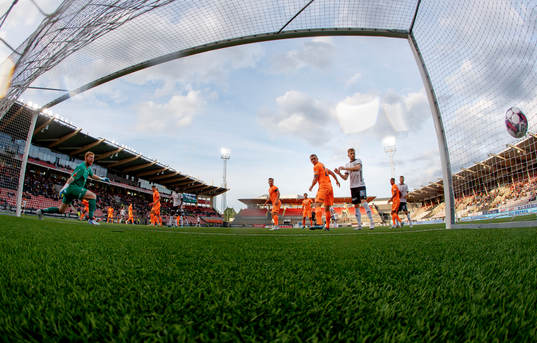 Örebros Vincent Thill gör 1-0 på AFC Eskilstunas