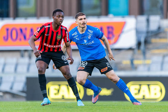 Brommapojkarnas Richie Omorowa och Halmstads Taulant