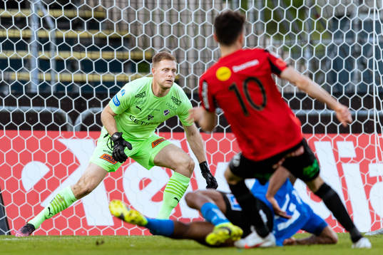 Halmstads målvakt Malkolm Nilsson Säfqvist
