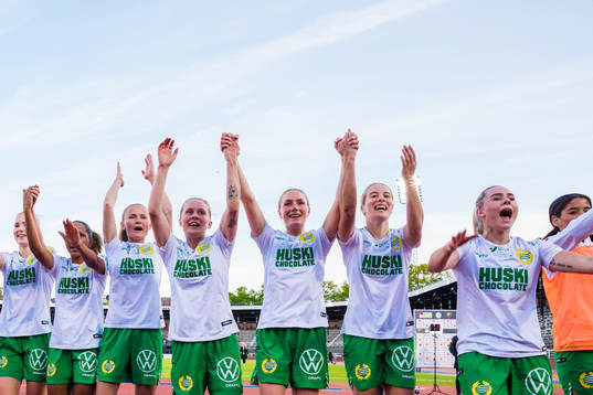 Hammarbys Matilda Vinberg, Emilia Larsson, Sara Eriksson,