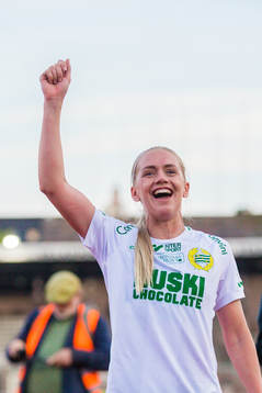 Hammarbys Elsa Karlsson jublar