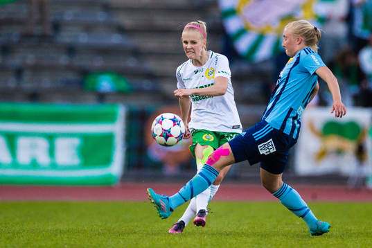 Hammarbys Adelina Engman och Djurgårdens StinaLisa