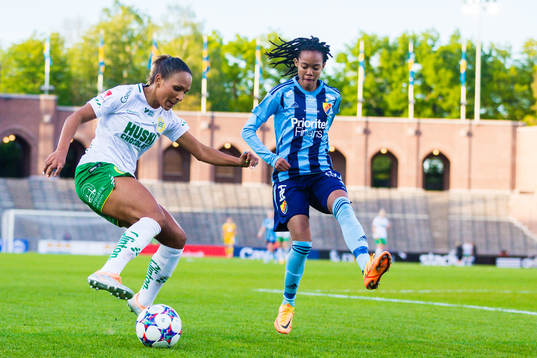 Hammarbys Madelen Janogy och Djurgårdens Linda Maserame