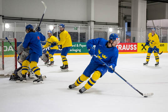 Mathias Bromé of Sweden at a practice session