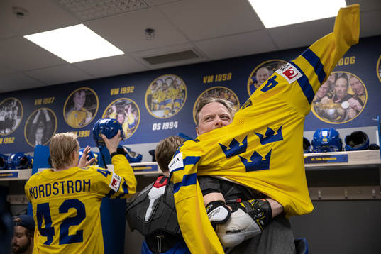 Carl Klingberg of Sweden