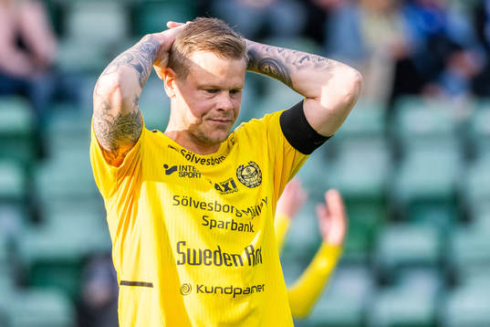 Mjällbys David Löfquist deppar